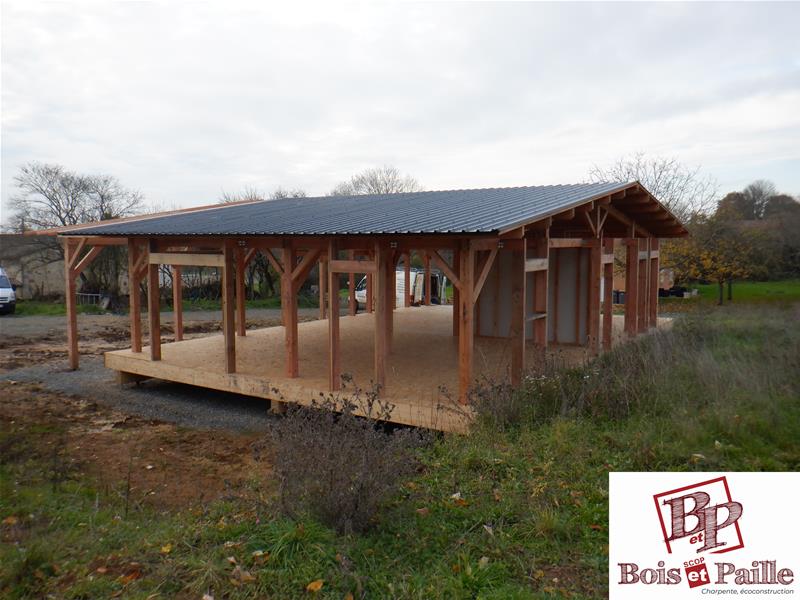 Maison poteau/poutre pour isolation paille (79)